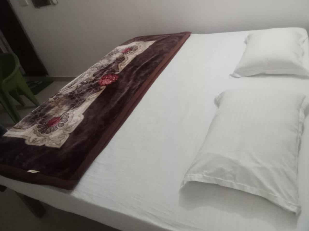 Shri Ram Lala Guest House Ayodhya Exterior photo