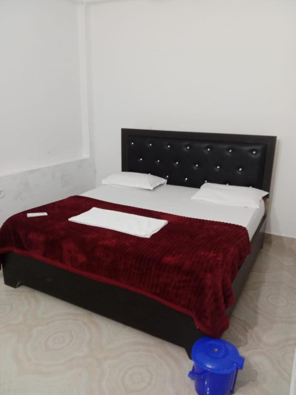 Shri Ram Lala Guest House Ayodhya Exterior photo